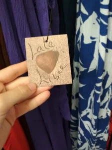 etiqueta ropa viaje
