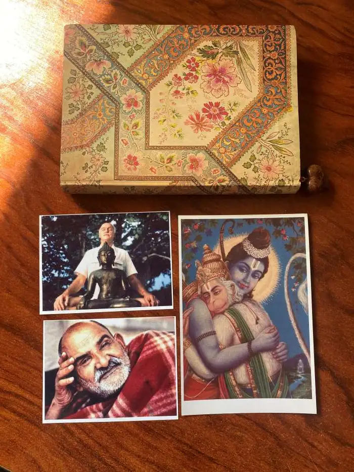 Dios Hanuman y Guru Ramm Dass